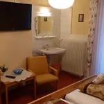 Aussichtsbauernhofpension Hof Gretchens B&B *