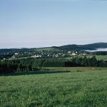 ベッド・アンド・ブレックファスト Aussichtsbauernhofpension Hof Gretchens *