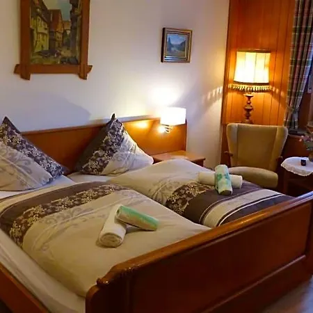 Nocleg ze śniadaniem Aussichtsbauernhofpension Hof Gretchens *